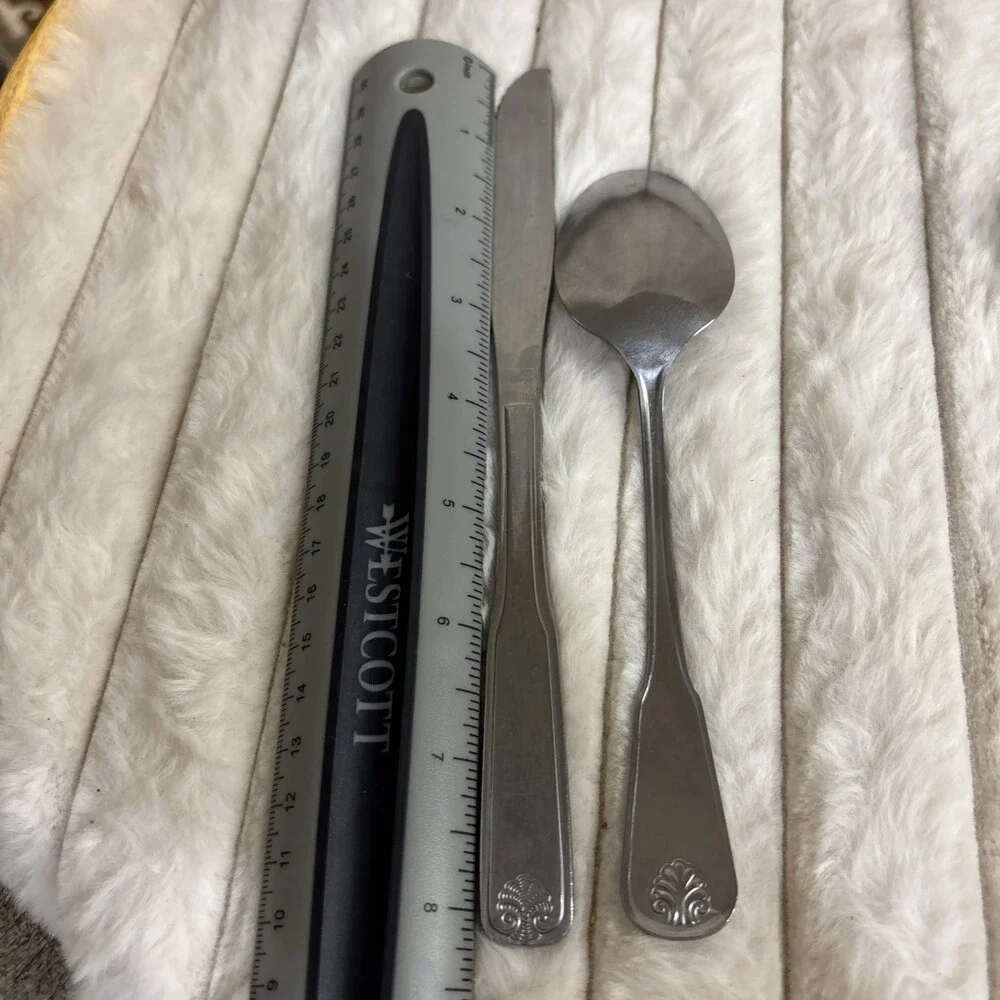 2 Pc Lot Vintage Oneidacraft Deluxe Stainless Chateau Flatware - Knife Spoon